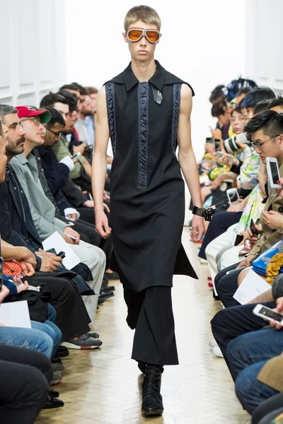 Look 33